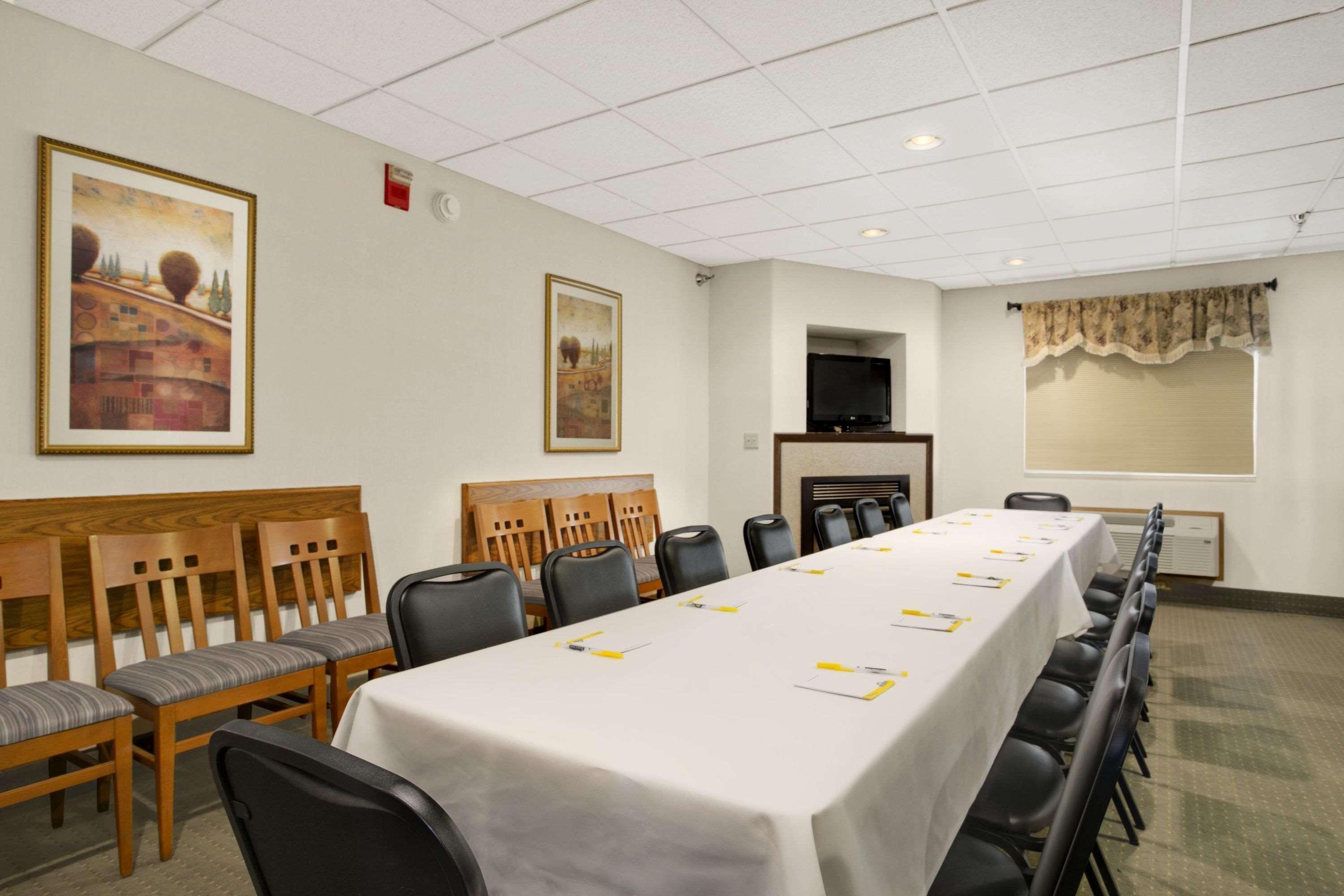 Days Inn By Wyndham Rapid City Ngoại thất bức ảnh