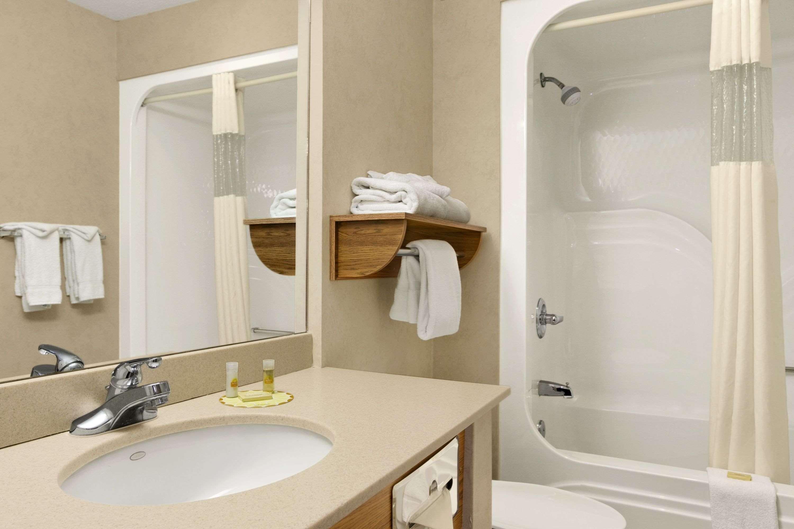 Days Inn By Wyndham Rapid City Ngoại thất bức ảnh